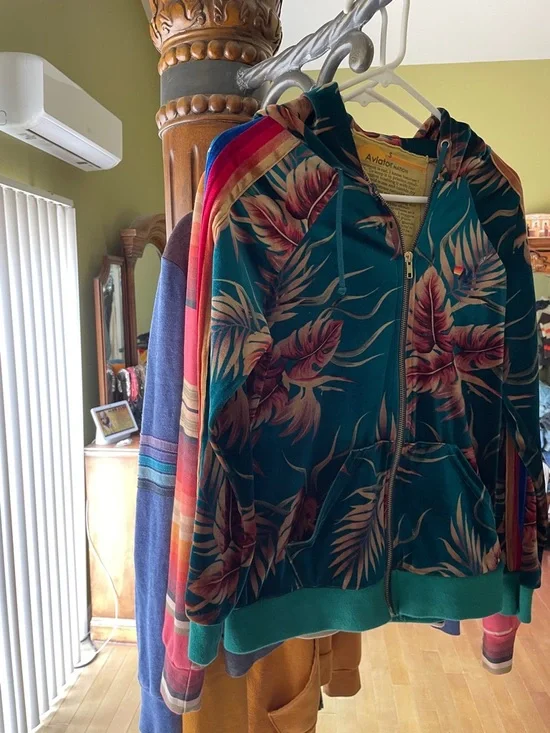 Aviator Nation. ( ea). Make me sale!!!!! - Picture 7 of 12